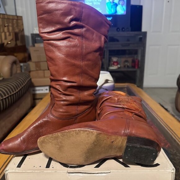 boots - Picture 3 of 7